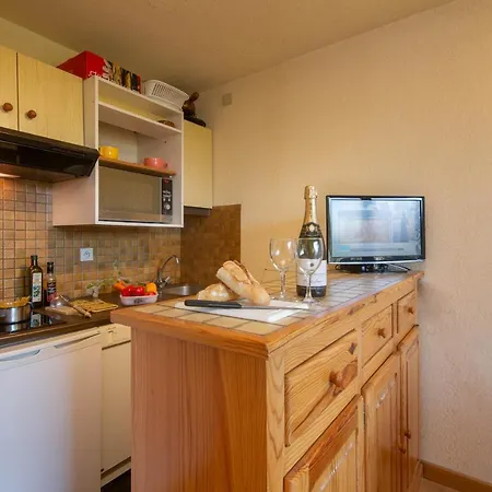 Sainte-foy-l'argentiere Sleeps 3 T680775 *